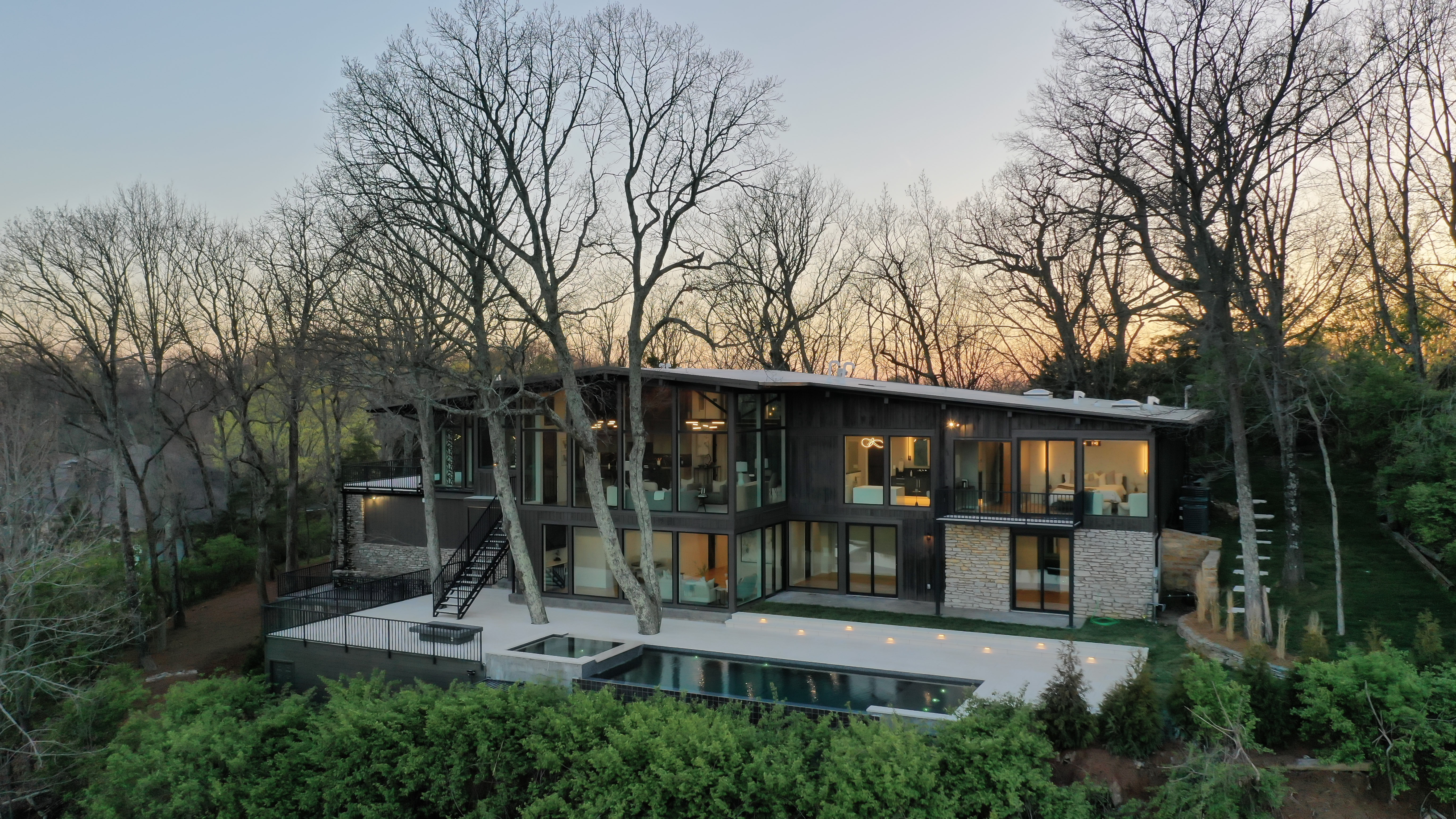 Luxury pool — Infinity Pools